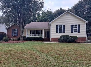 6210 Armsburg Rd, Clemmons, NC 27012