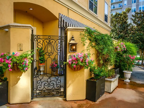 2300 Leonard St APT 100, Dallas, TX 75201