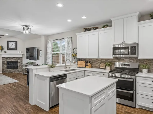 2313 Twilight Star Dr, Little Elm, TX 75068