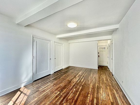 3rd image of 5 Tudor City Pl APT 822