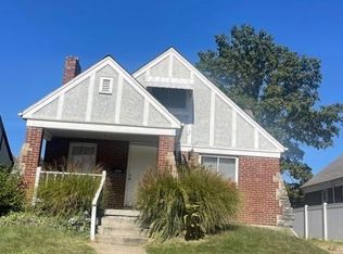 1808 Blackstone Pl, Cincinnati, OH 45237