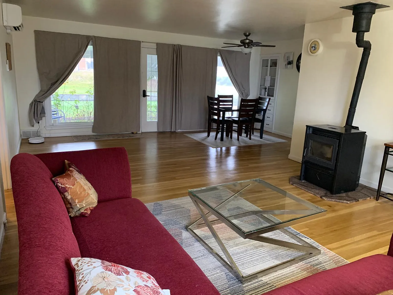 2 bed, 1105 sqft, $2,500 — Photo 3
