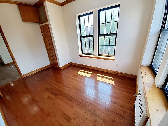 2nd image of 5223 8th Ave #3L