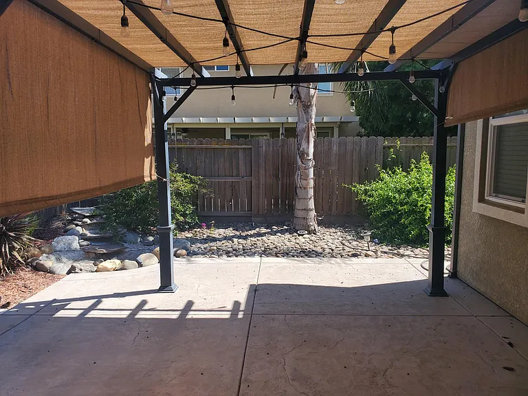 1422 Moonbeam Way — Photo 10