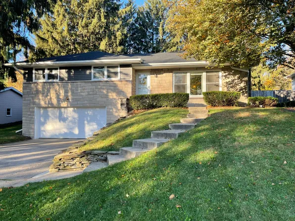 627 Piccadilly Rd, Kalamazoo, MI 49006