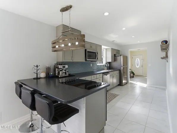 335 Park Avenue, Union Beach, NJ 07735