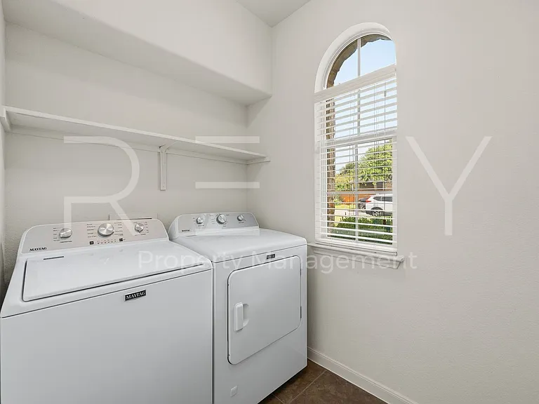 1405 Sunny Meadows Loop — Photo 17