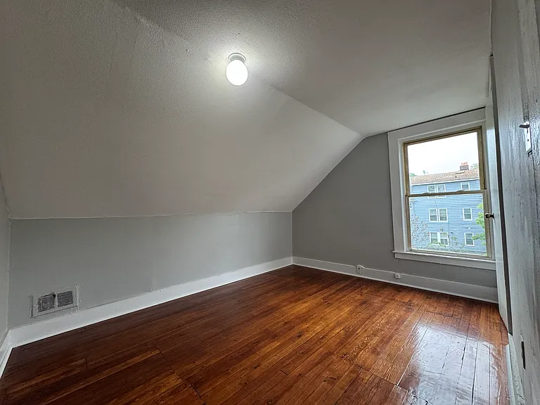 761 Winchester Ave #3C — Photo 11
