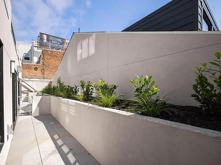 1335 Larkin St #203 — Photo 11