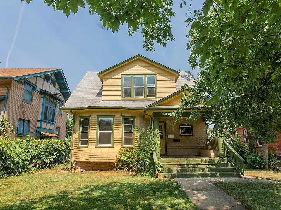 947A University Ave Exterior