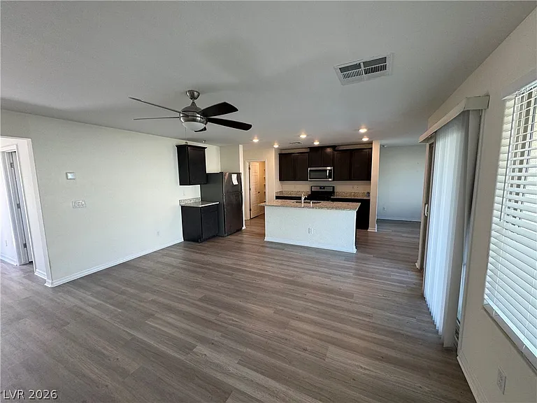 4929 Finca St — Photo 3