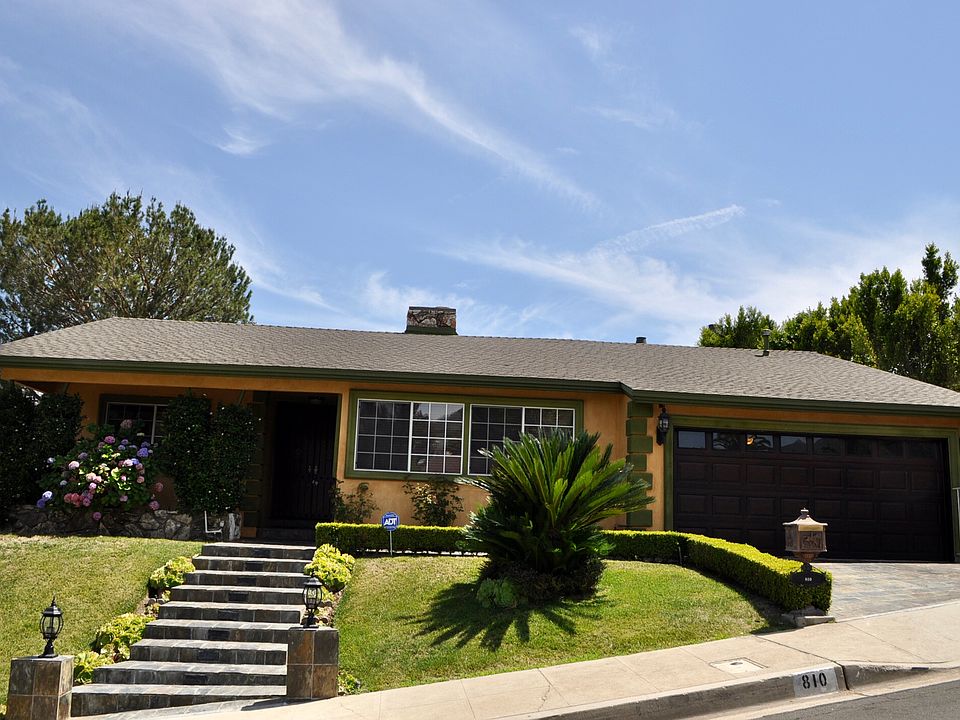 1st image of 810 Misty Isle Dr