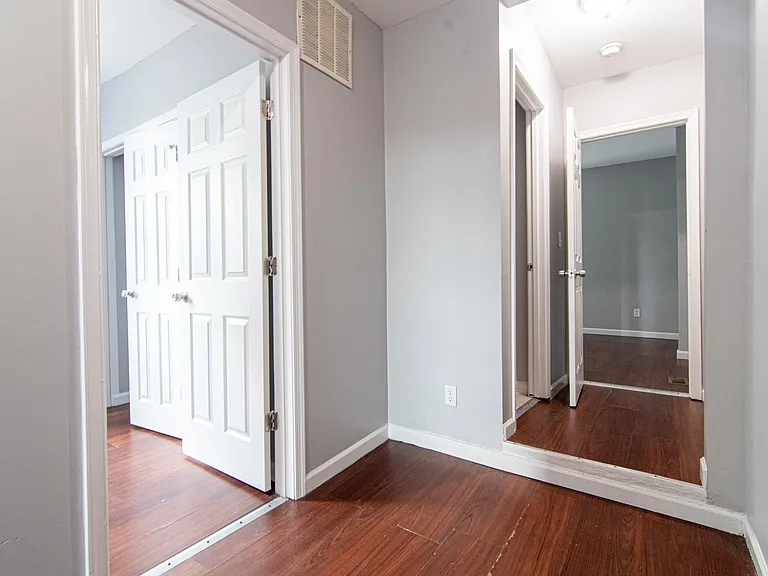 3000 Erdman Ave — Photo 22