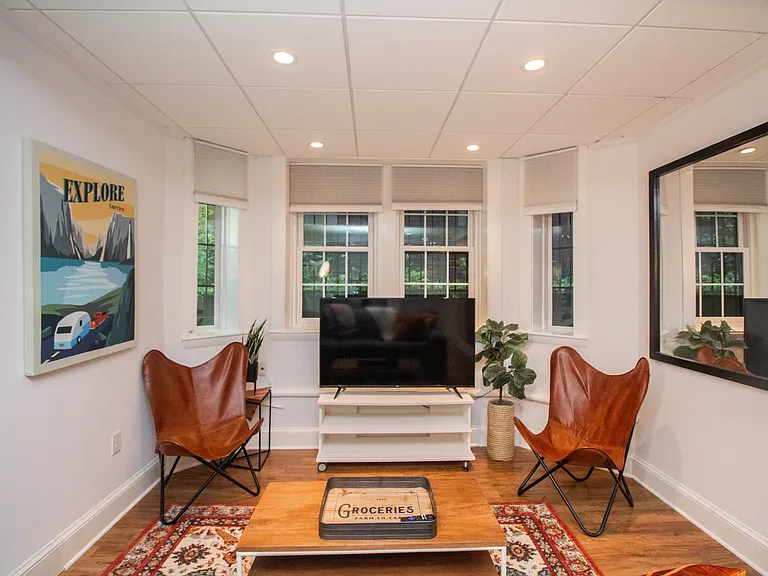 1253 Beacon St #4BB — Photo 2