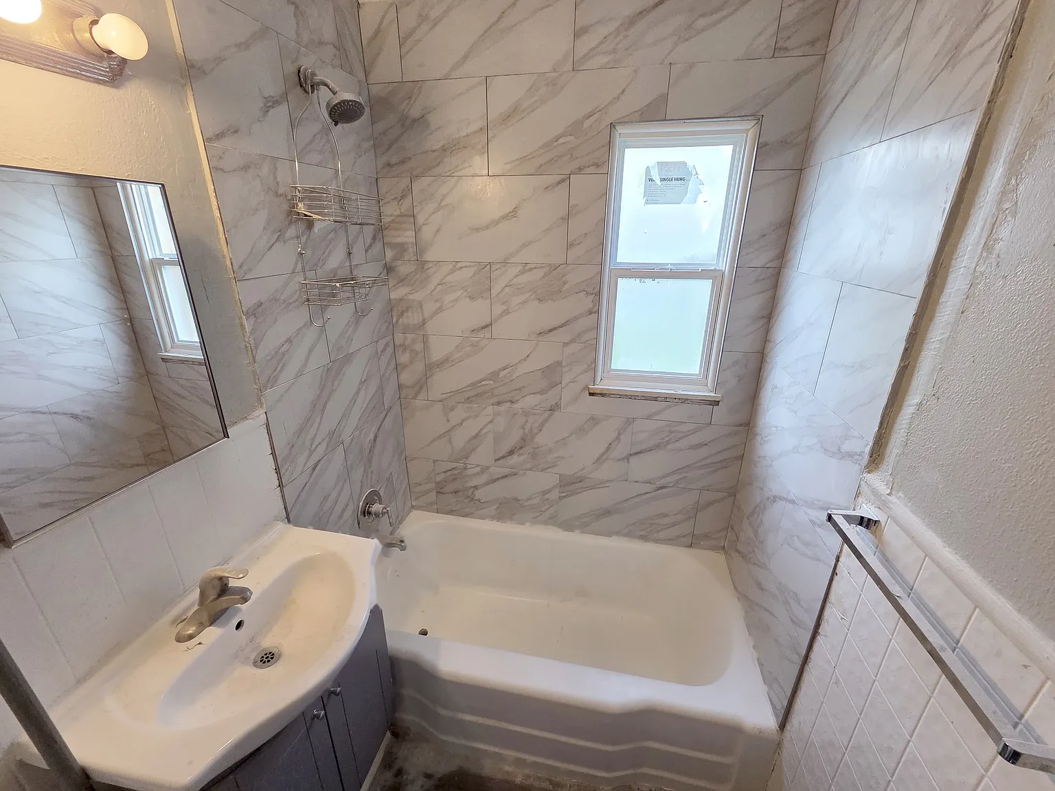 3 bed, 1072 sqft, $1,610 — Photo 4