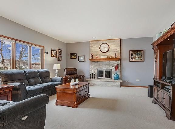 4th image of 17931 Semmler Ct