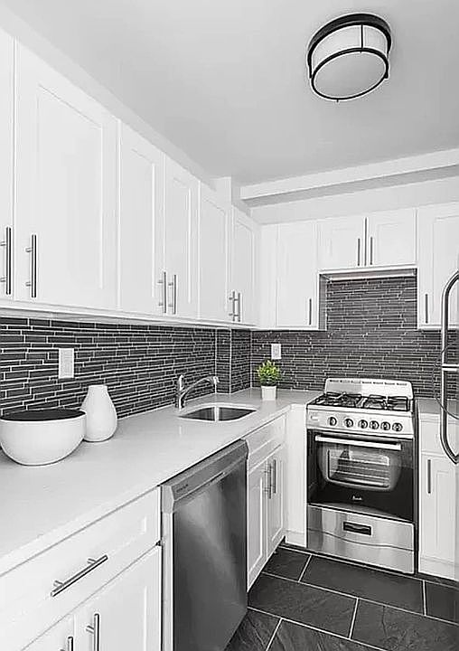 1st image of 245 E 50th St APT 2A