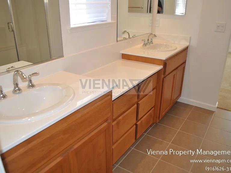 101 Chesapeake Ct — Photo 19