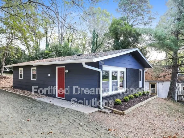 1901 Larkin St, Greensboro, NC 27406