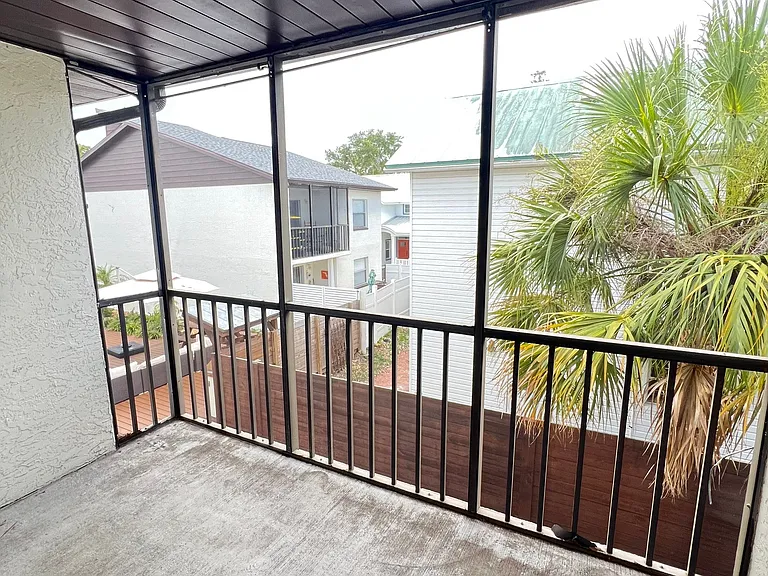 Artisan Cove Apartments — Photo 10