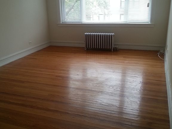 5th image of 7369 N Damen Ave APT B2