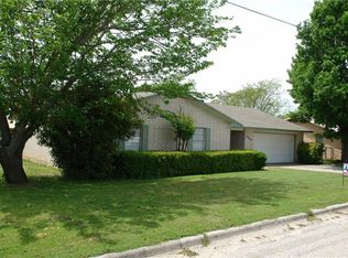 1901 Peach St, Goldthwaite, TX 76844
