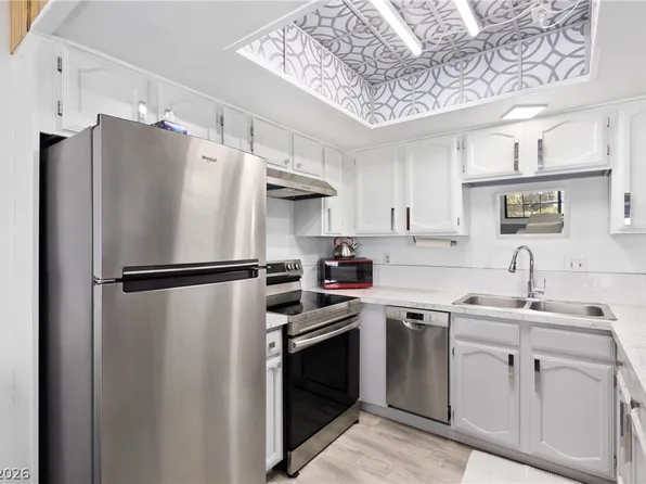 4291 Sanderling Cir Unit 124, Paradise, NV 89103