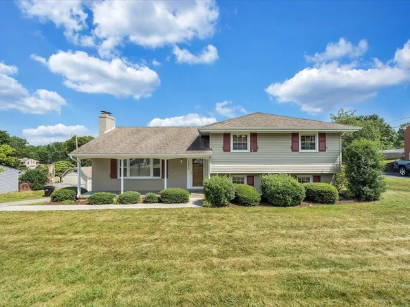 4840 Westhill Dr, Roanoke, VA 24018