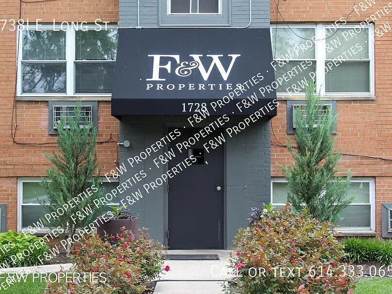 1738I E Long St — Photo 3