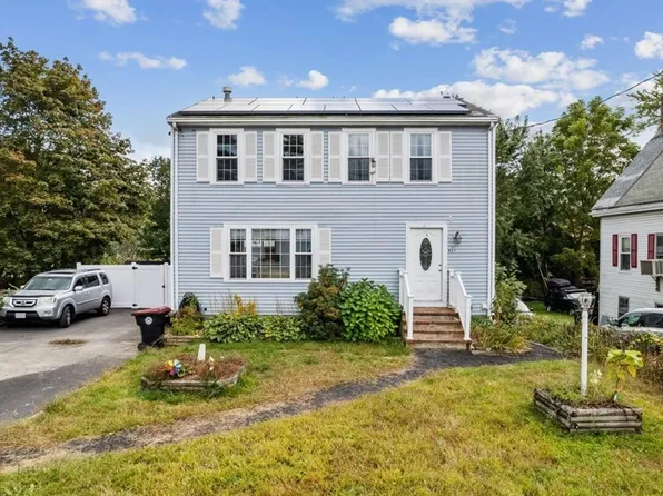 957 Crescent St, Brockton, MA 02302