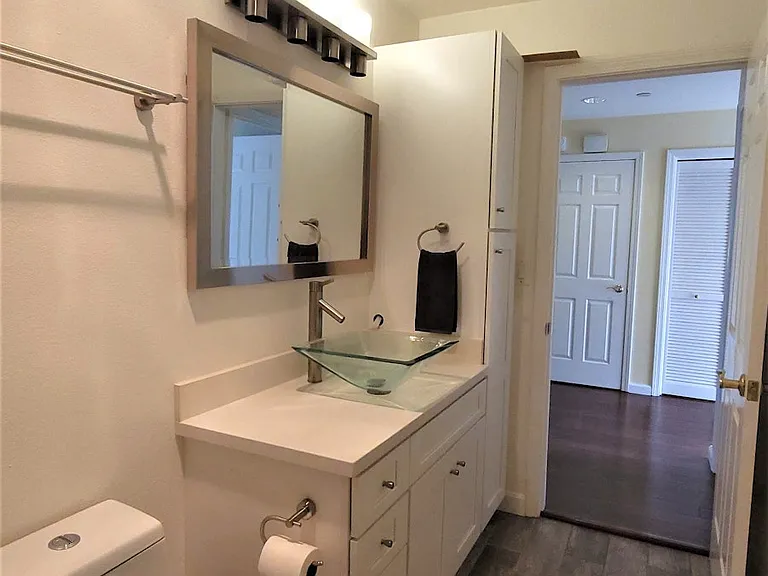4149 El Camino Way #F — Photo 10