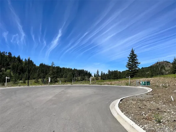 1200 Prairie Rose Dr, Kamloops, BC V2E 0B4