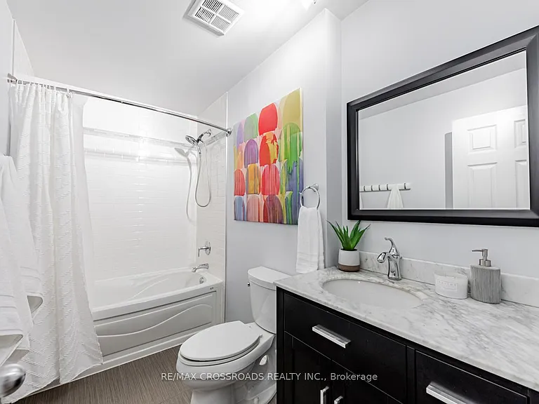 550 Front St W #614 — Photo 24