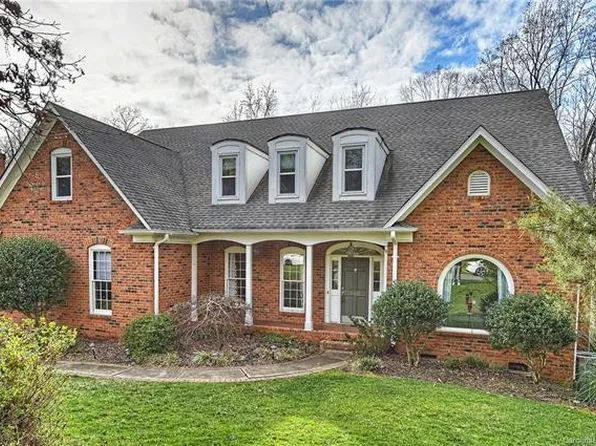 10633 Oak Pond Cres, Charlotte, NC 28277