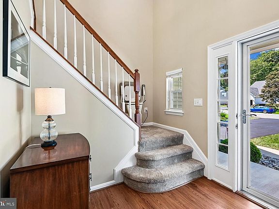 2nd image of 233 Cross Creek Ct