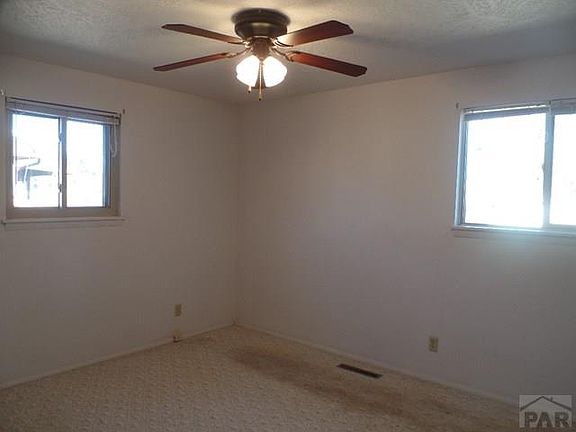 4th image of 1617 Locust Ave