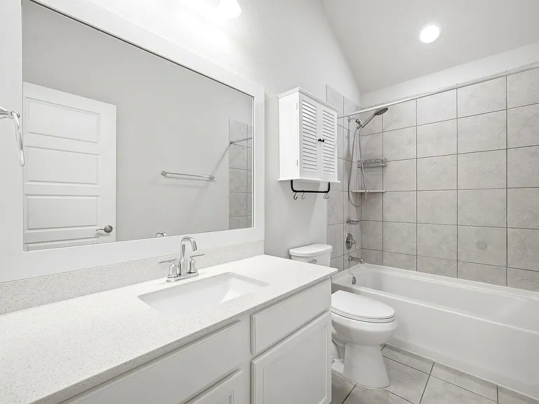 19218 Jenny Creek Ct — Photo 28