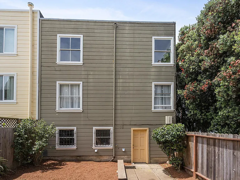 196 Jules Ave — Photo 43