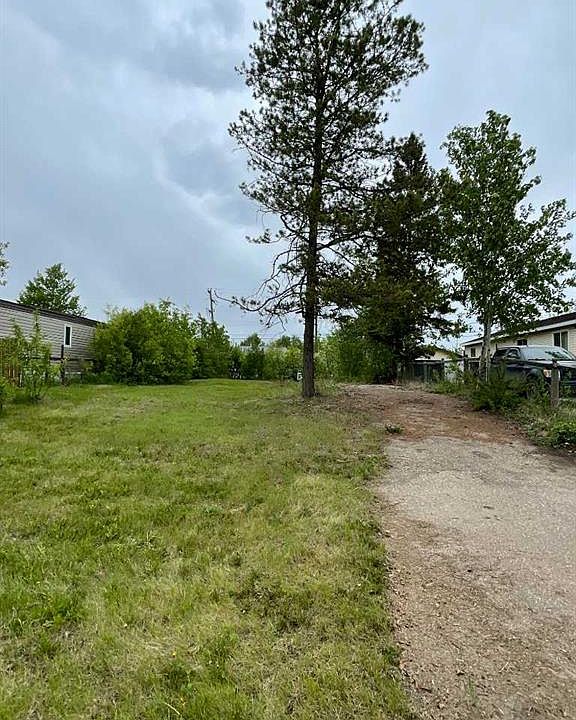 2nd image of 10210 105th St