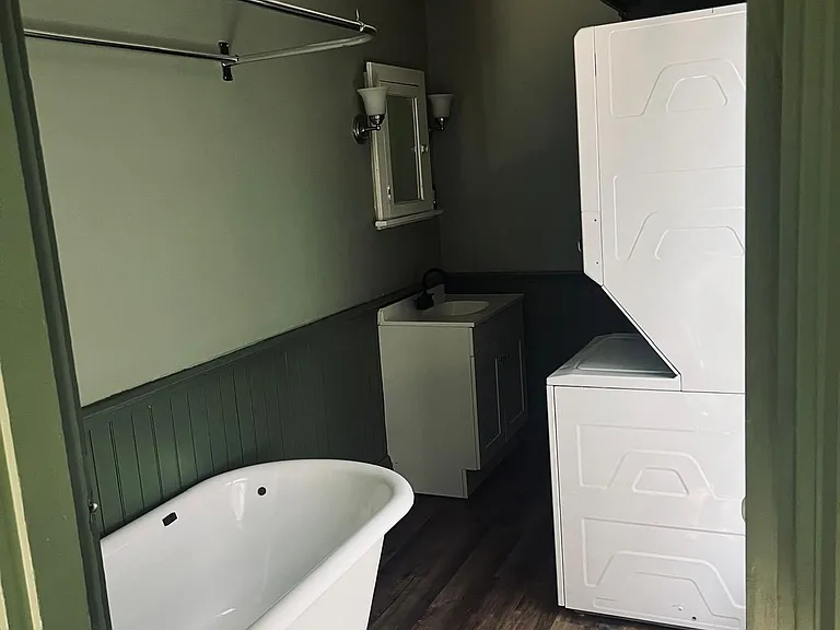 833 Campbell Ave #2 — Photo 3