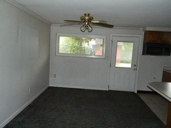 3rd image of 2080 Terrylynn Ave