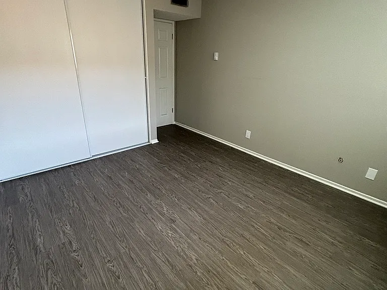 Taylor Garden Apartments — Photo 38