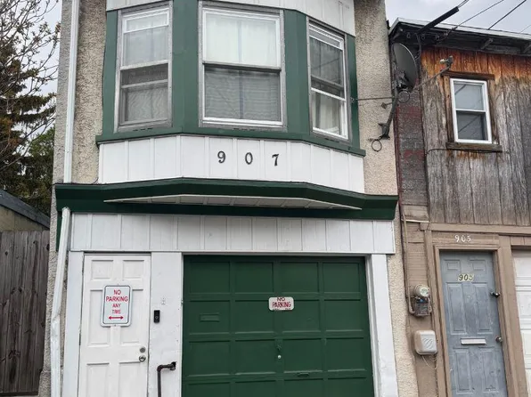 907 Birch St, Reading, PA 19604