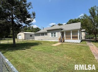 1621 N Park Ave, Herrin, IL 62948