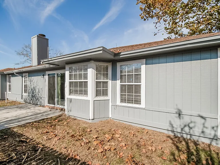 8448 Pikes Peak Dr N — Photo 15