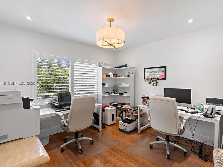 735 Benevento Ave — Photo 26