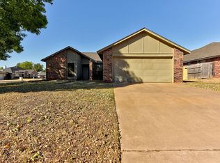 625 Firelane Rd, Edmond, OK 73003