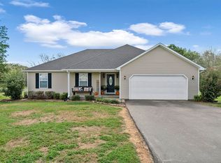 201 Elmwood Dr, Auburn, KY 42206