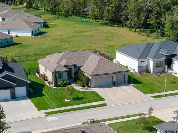 10812 S 176th St, Omaha, NE 68136
