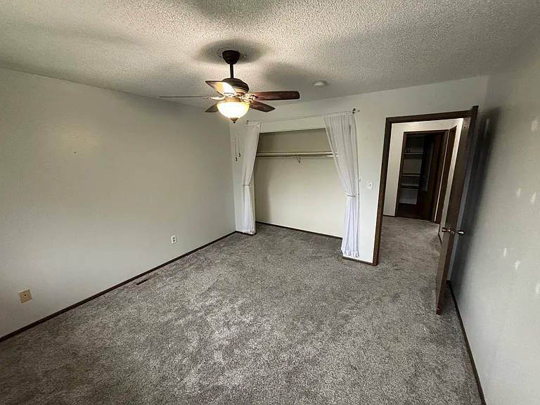 4007 Heritage Rd — Photo 5